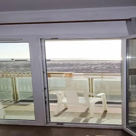 In Front Of The Sea By Interhome Gafanha da Encarnacao